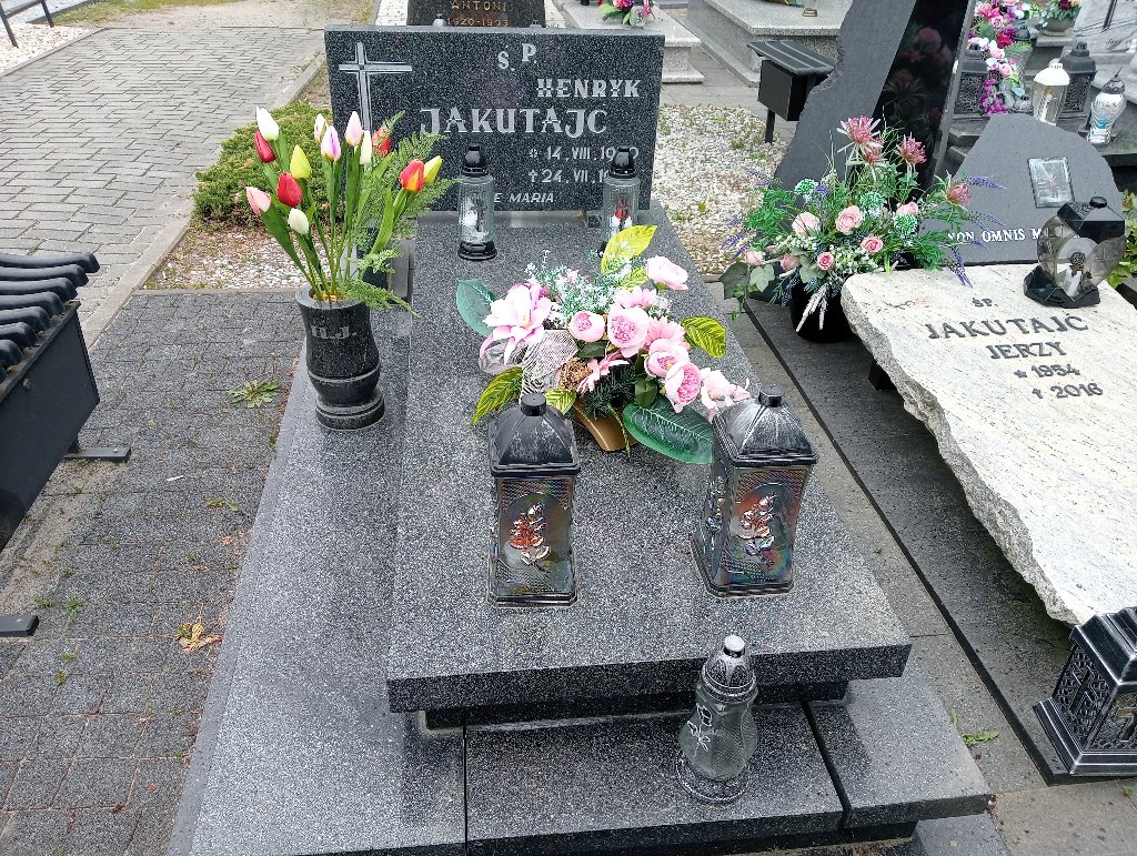 Grób Wanda Jakutajć